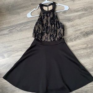 Beautiful dress with cut outs on the side!